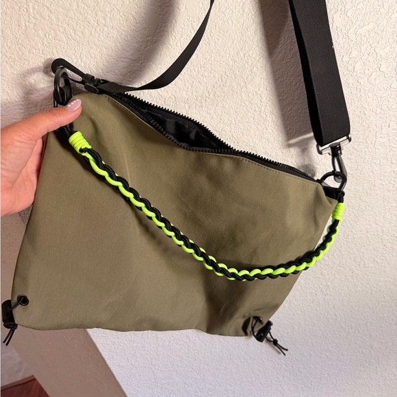 SHEIN Olive Green Messenger Bag with Neon Yellow Accent - Picture 2 of 8